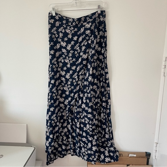 Verge Girl Dresses & Skirts - Verge Girl Floral Maxi Skirt